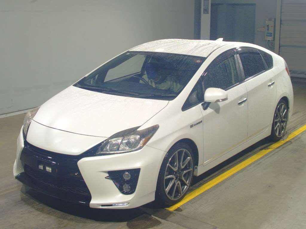 2013 Toyota Prius ZVW30[0]