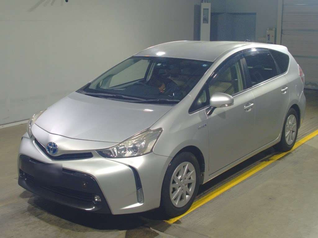 2015 Toyota Prius alpha ZVW40W[0]