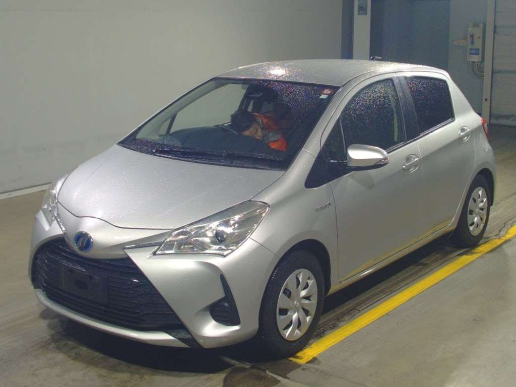 2019 Toyota Vitz NHP130[0]