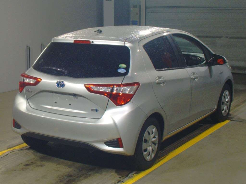 2019 Toyota Vitz NHP130[1]