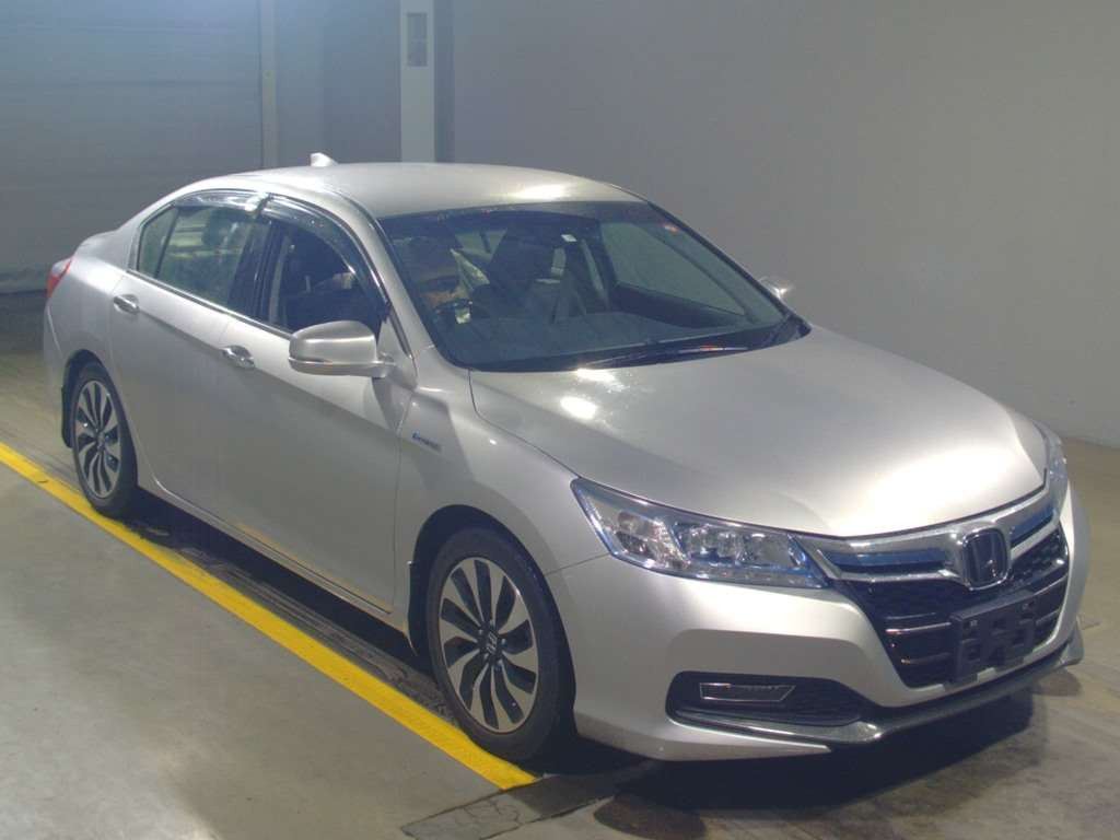 2015 Honda Accord Hybrid CR6[2]