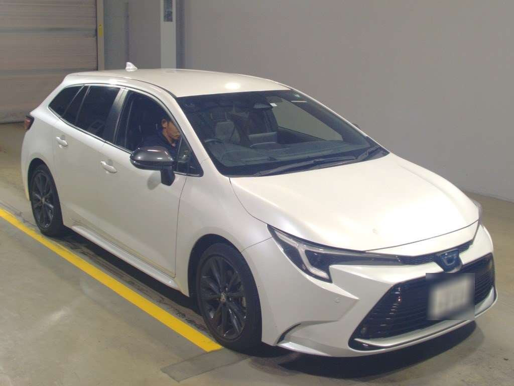 2023 Toyota Corolla Touring Wagon ZWE219W[2]