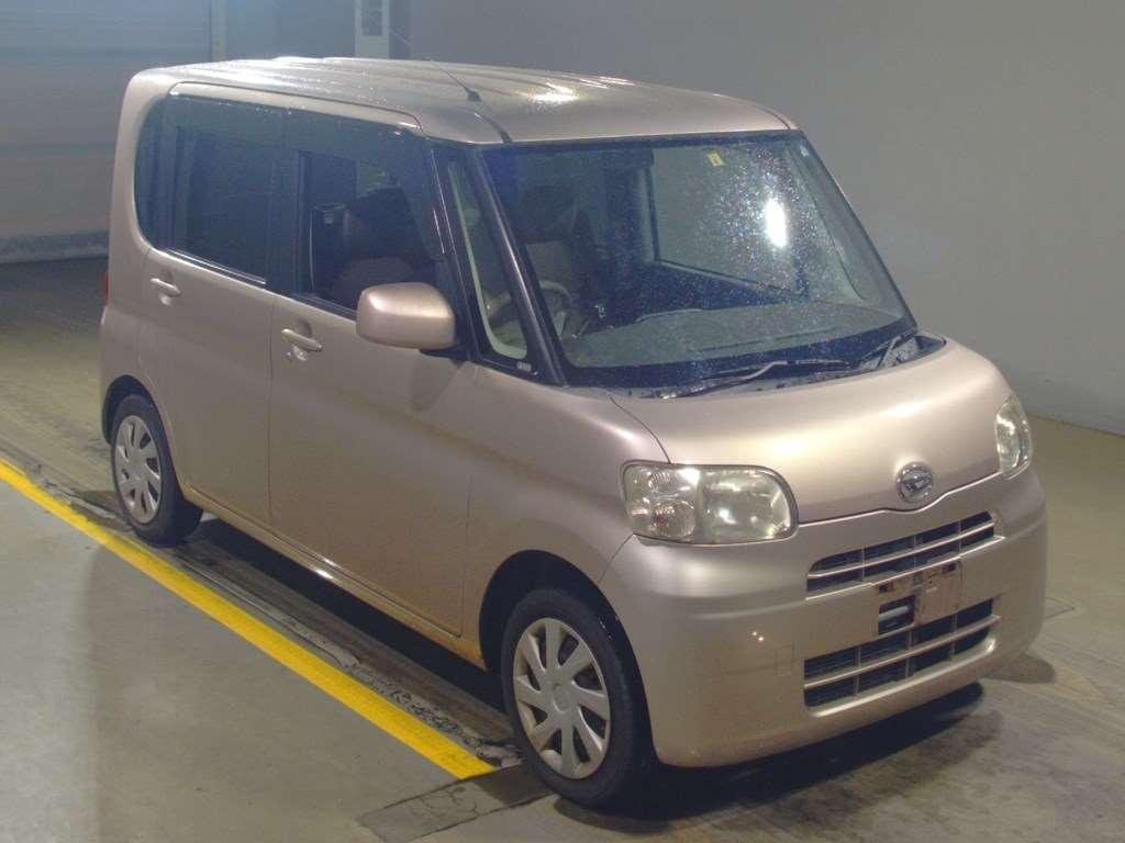 2011 Daihatsu Tanto L375S[2]