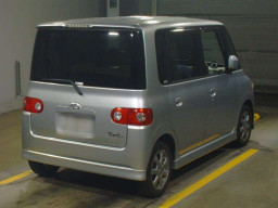 2005 Daihatsu Tanto