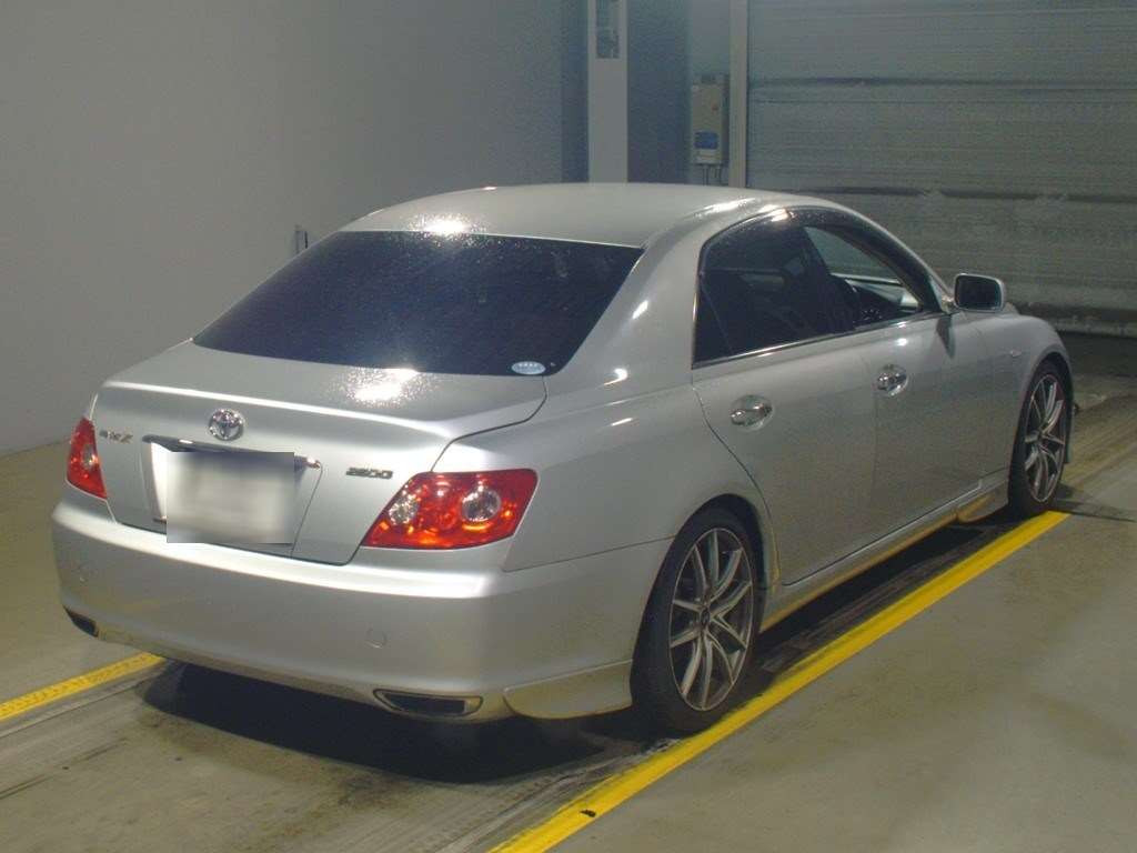 2005 Toyota Mark X GRX120[1]