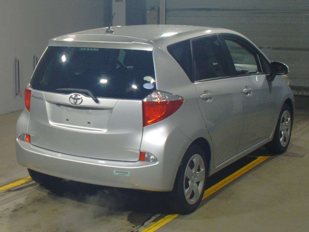 2011 Toyota Ractis NCP120[1]