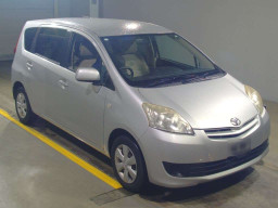 2011 Toyota Passo sette