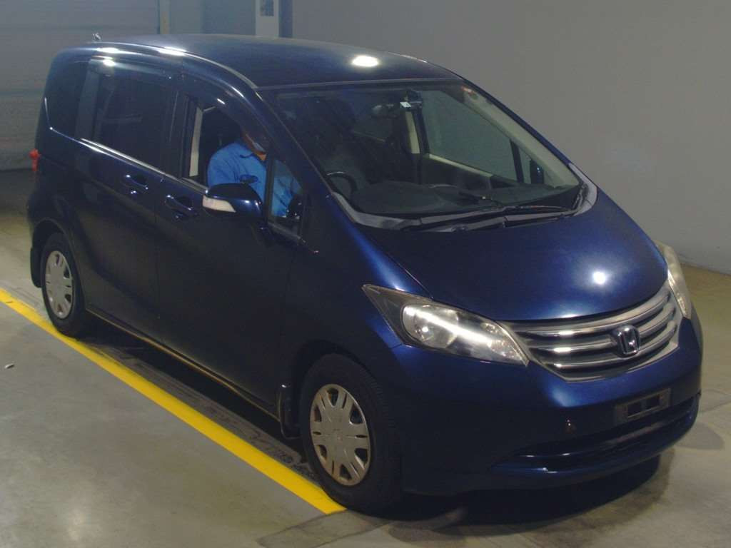 2010 Honda Freed GB3[2]