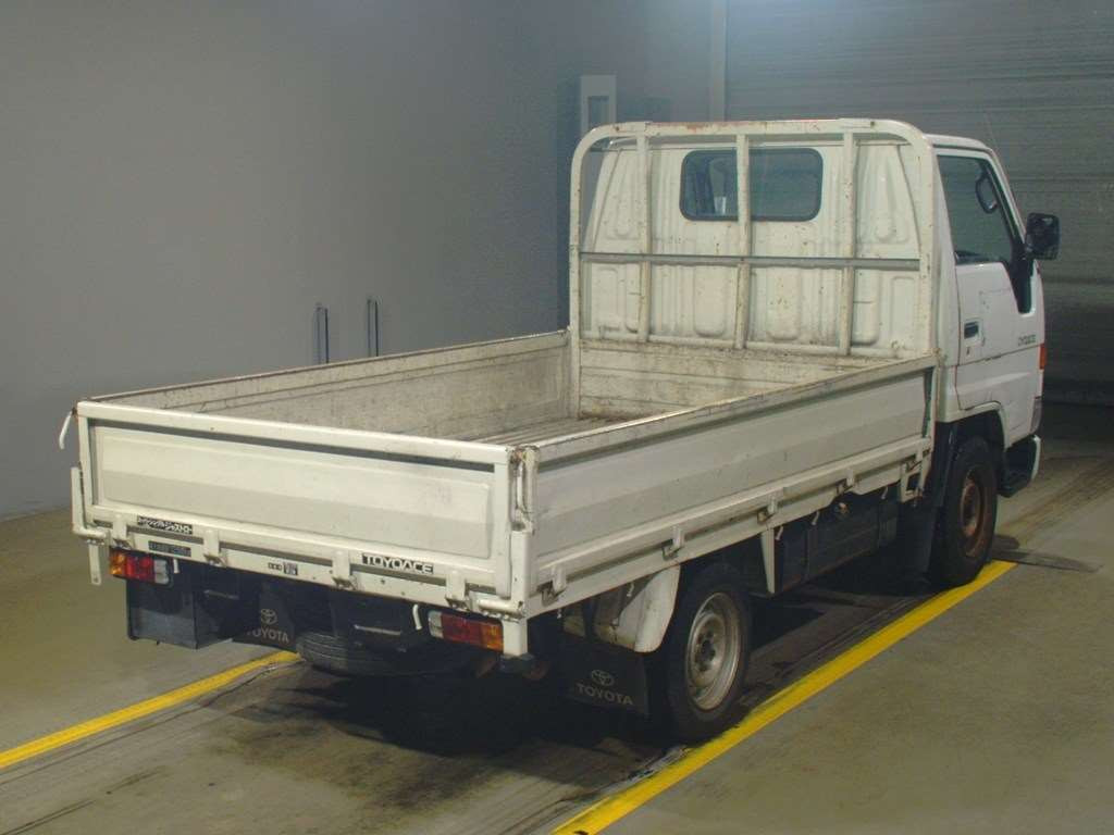 2000 Toyota Toyoace Truck YY101[1]