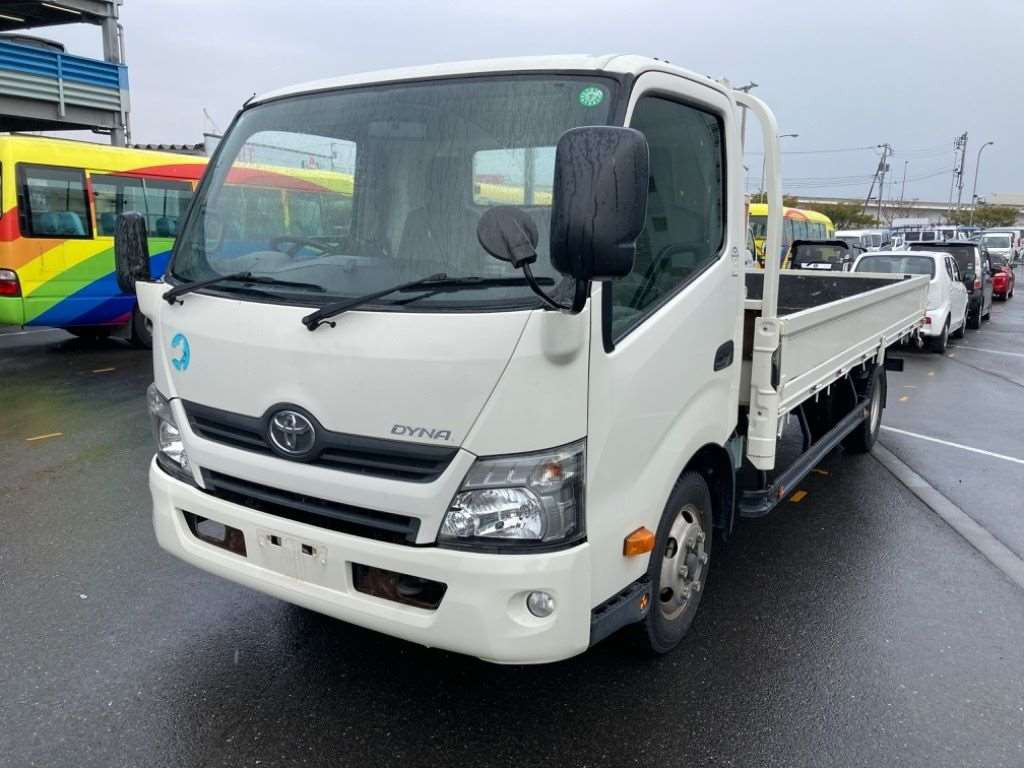 2016 Toyota Dyna Truck XZU720[0]