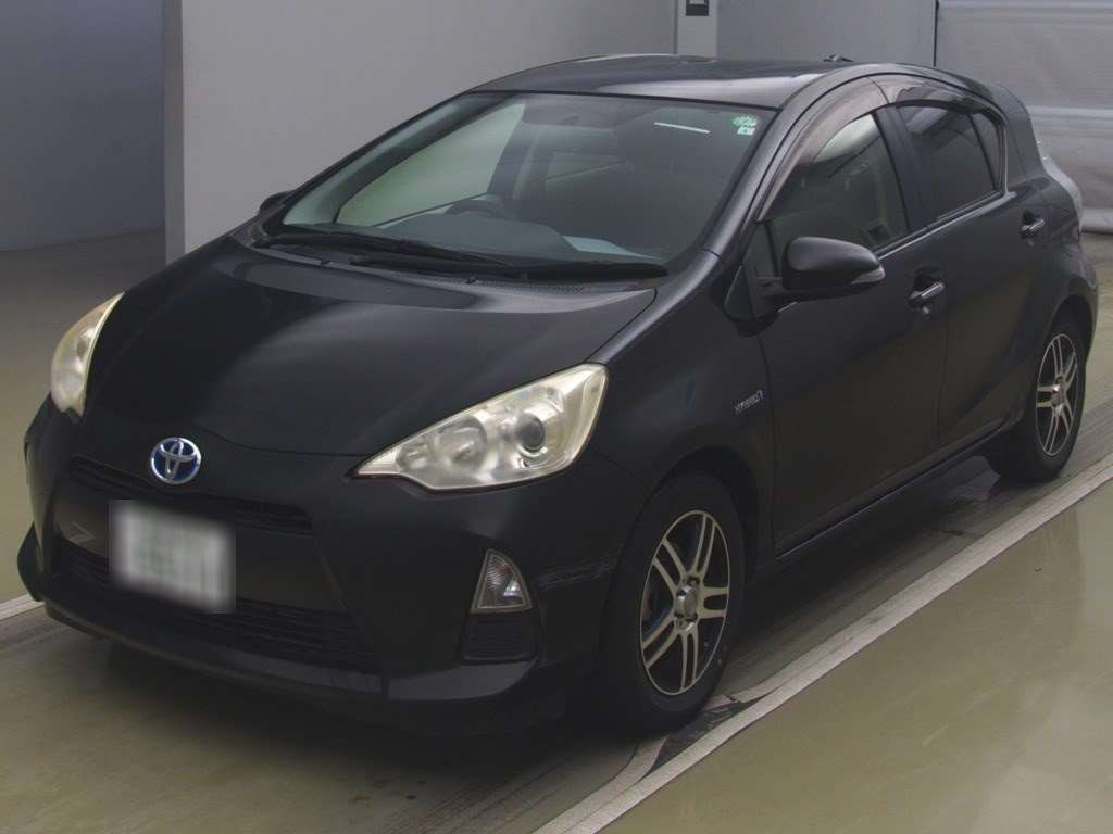 2013 Toyota Aqua NHP10[0]