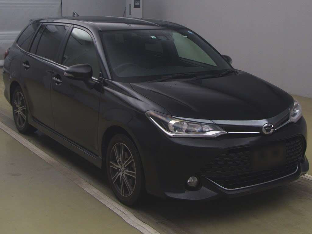 2015 Toyota Corolla Fielder NRE161G[2]