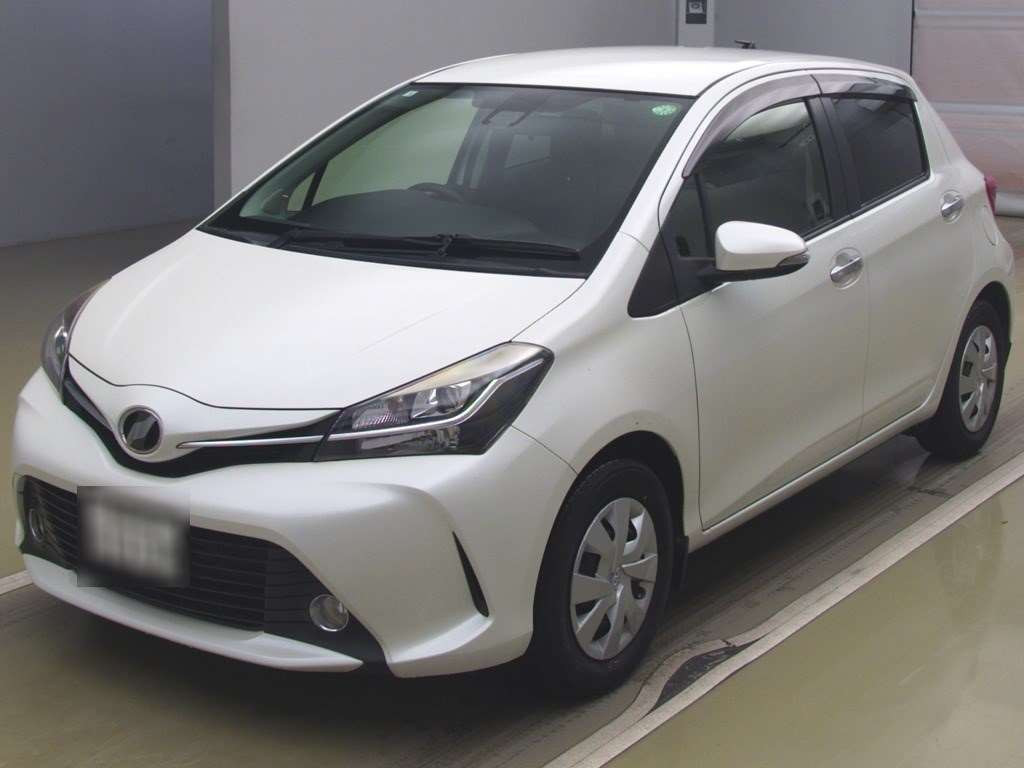 2016 Toyota Vitz NSP130[0]