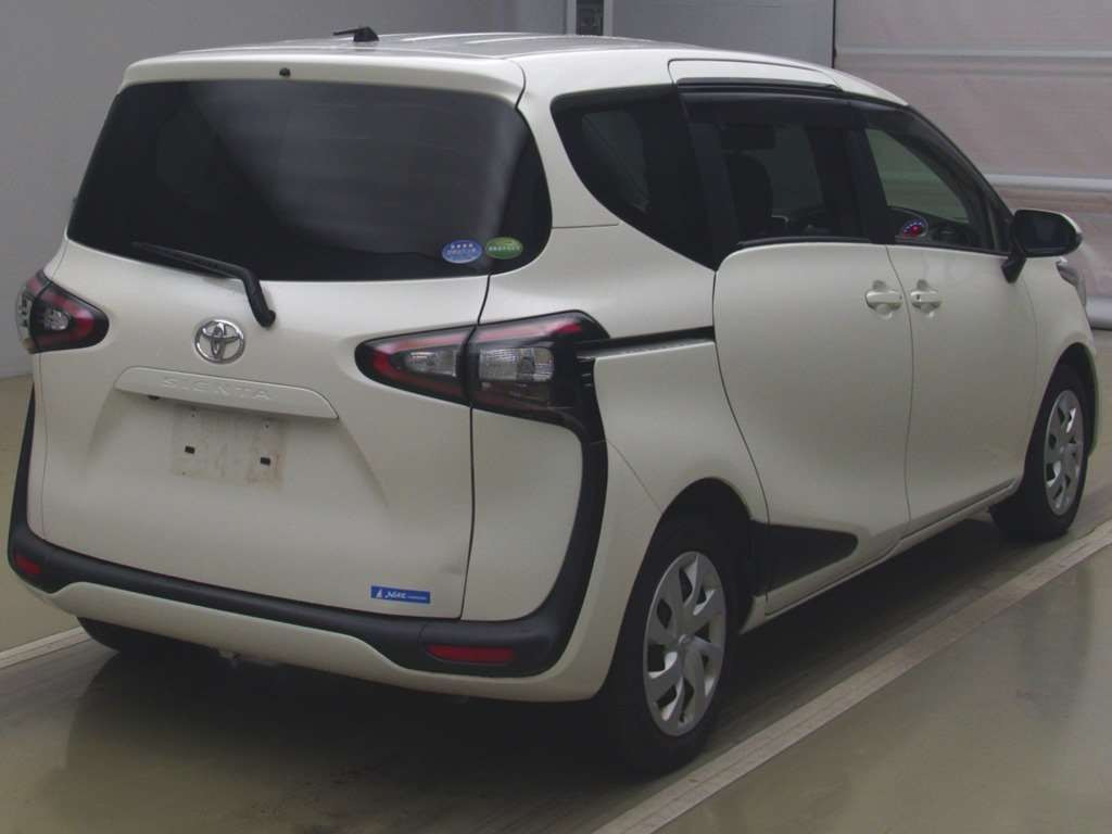 2018 Toyota Sienta NSP170G[1]