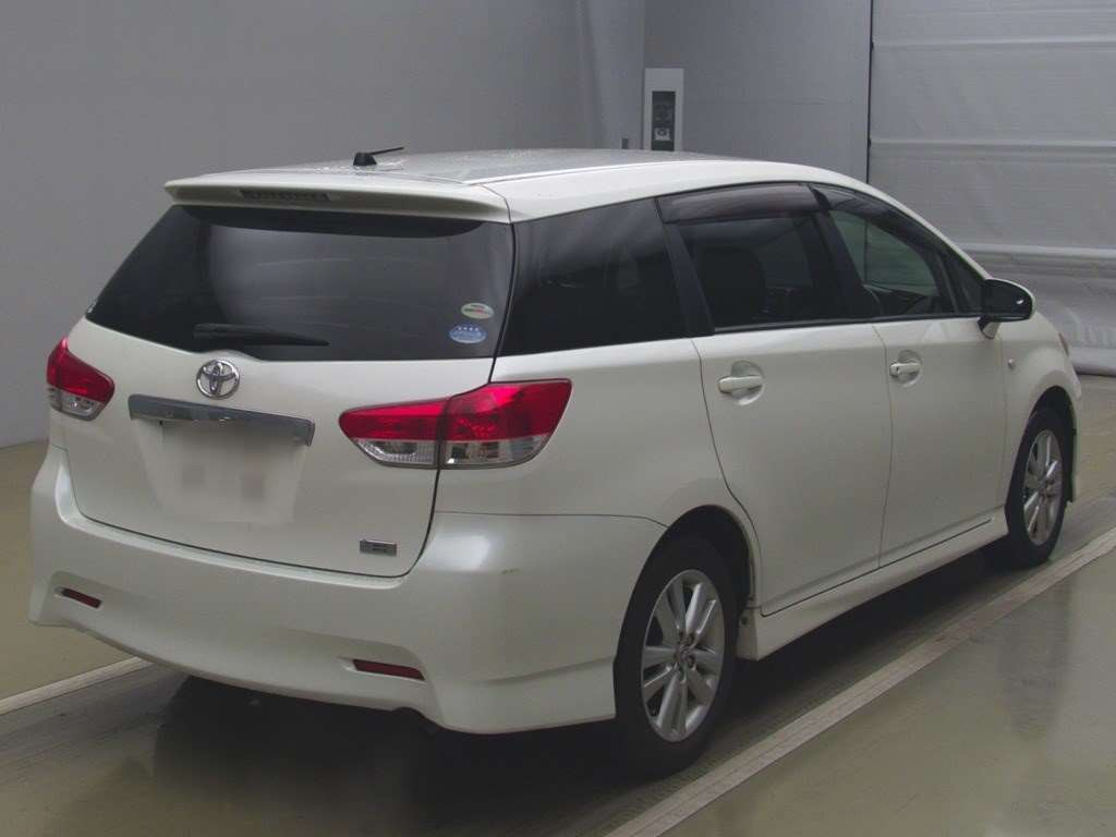 2011 Toyota Wish ZGE20W[1]