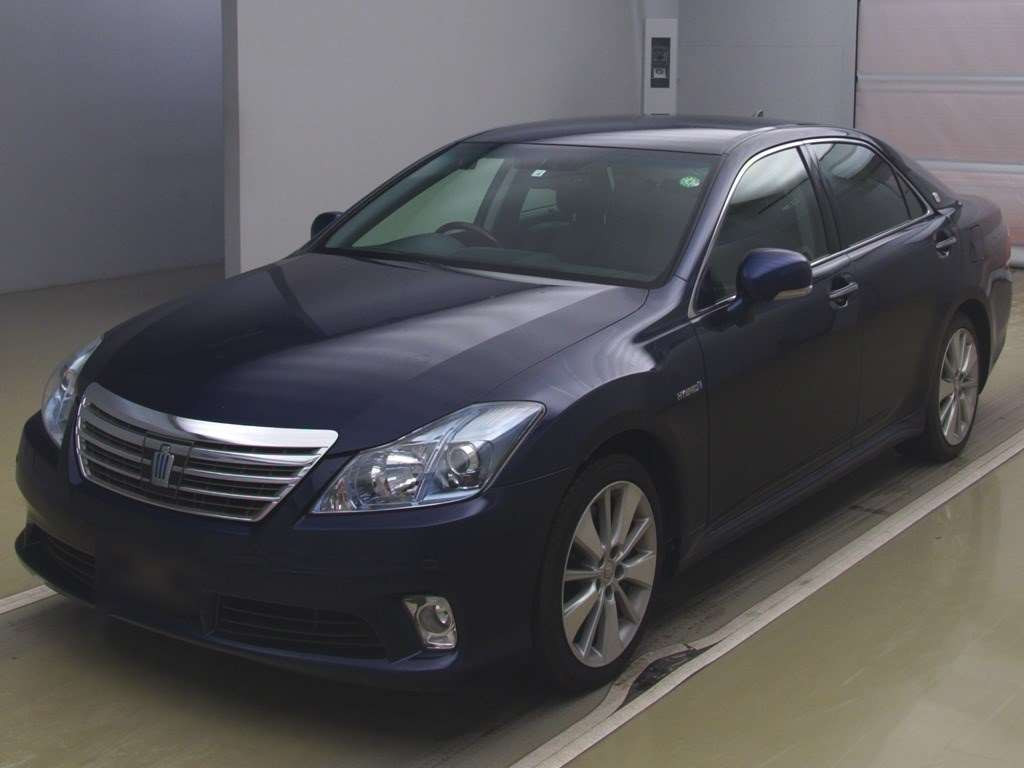 2010 Toyota Crown Hybrid GWS204[0]