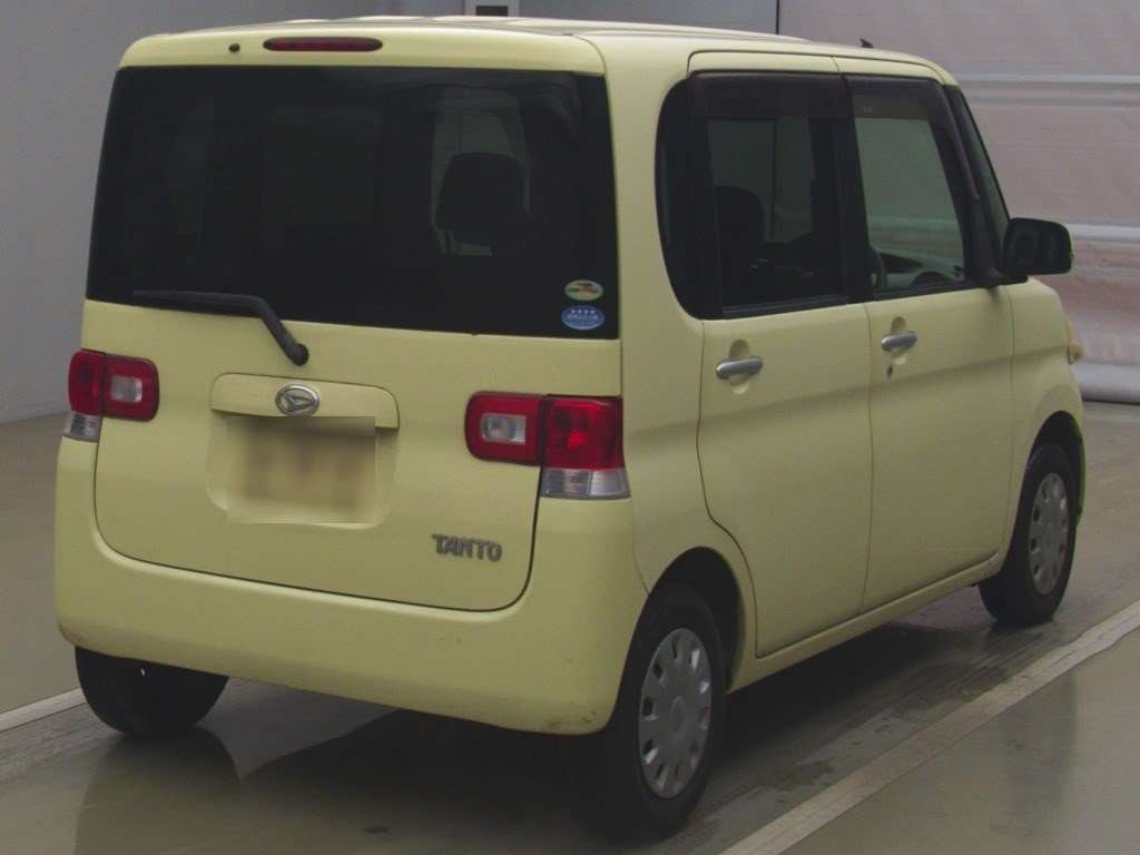 2010 Daihatsu Tanto L375S[1]