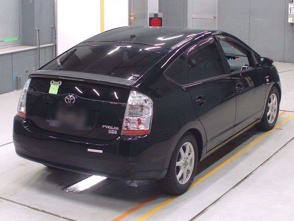 2010 Toyota Prius NHW20[1]