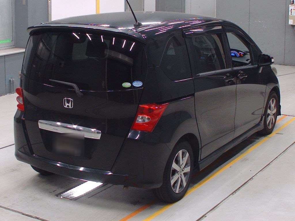 2011 Honda Freed GB3[1]