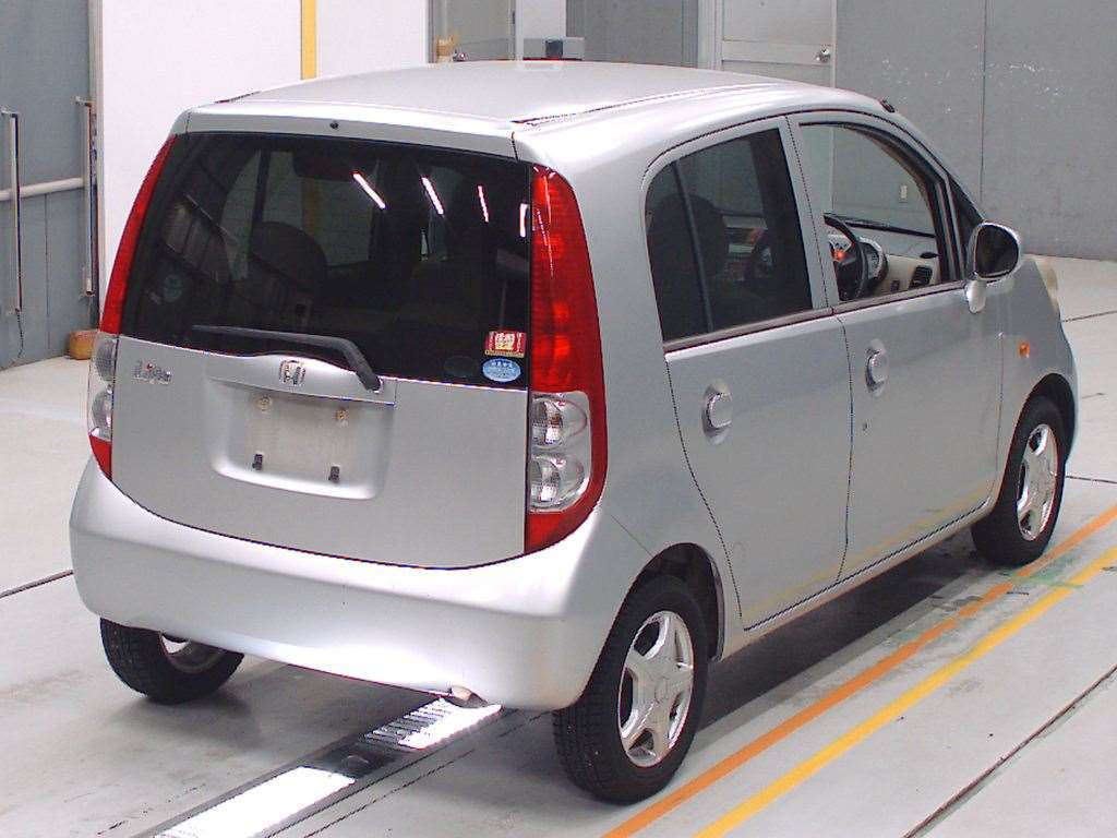 2007 Honda Life JB5[1]