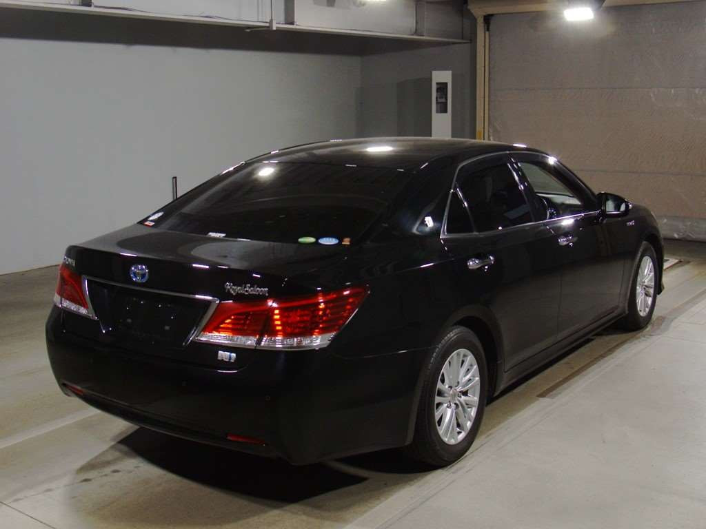 2016 Toyota Crown Hybrid AWS210[1]