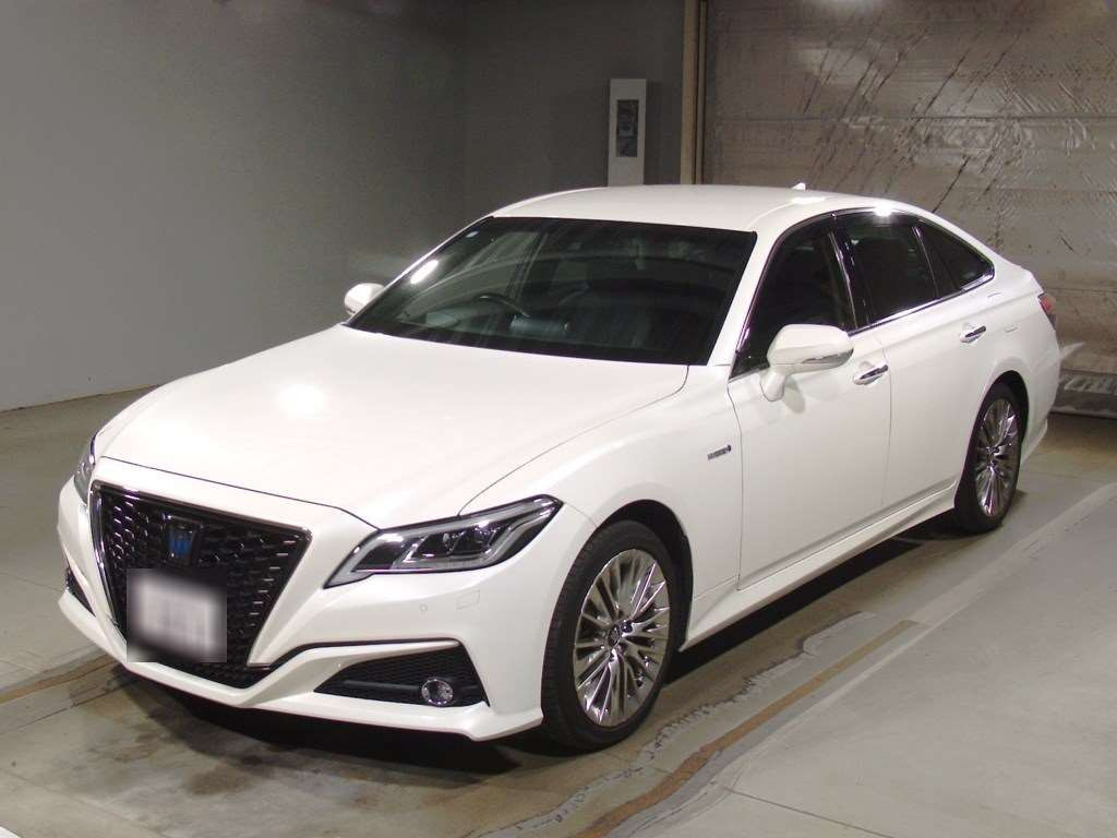 2018 Toyota Crown Hybrid AZSH20[0]