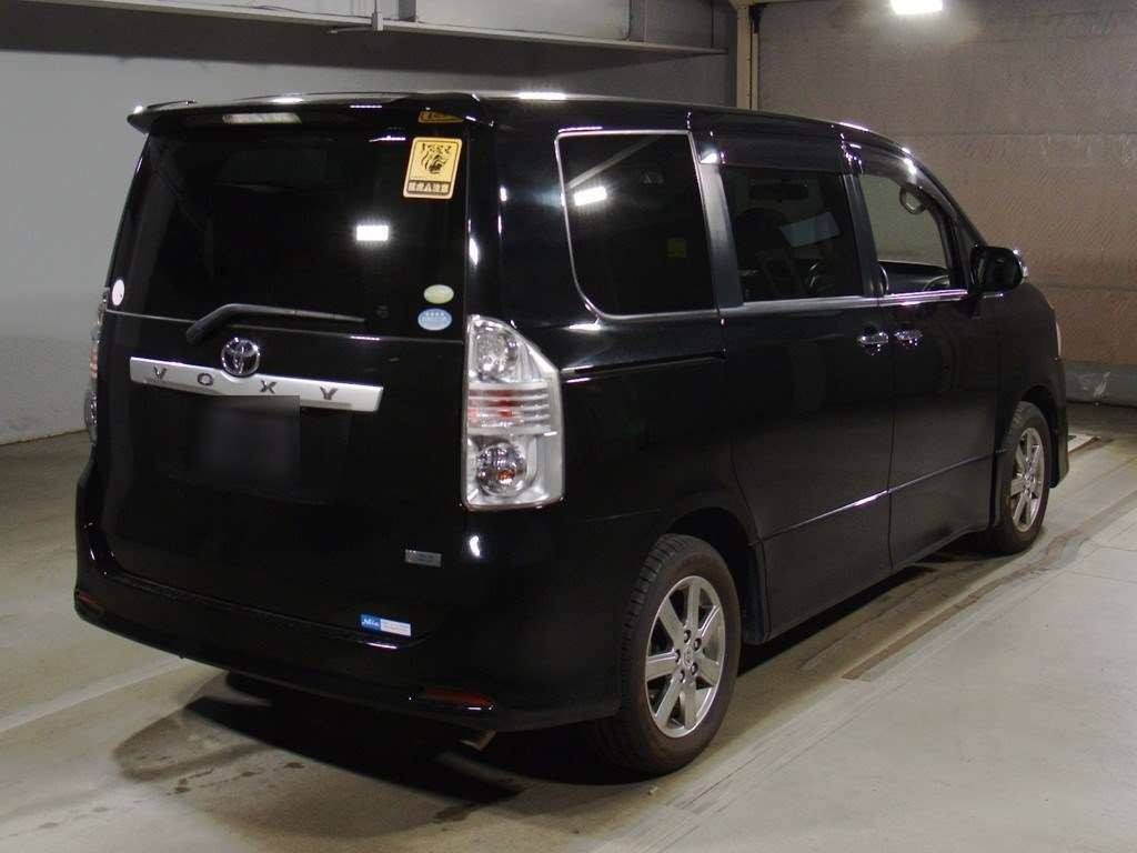 2008 Toyota Voxy ZRR70W[1]