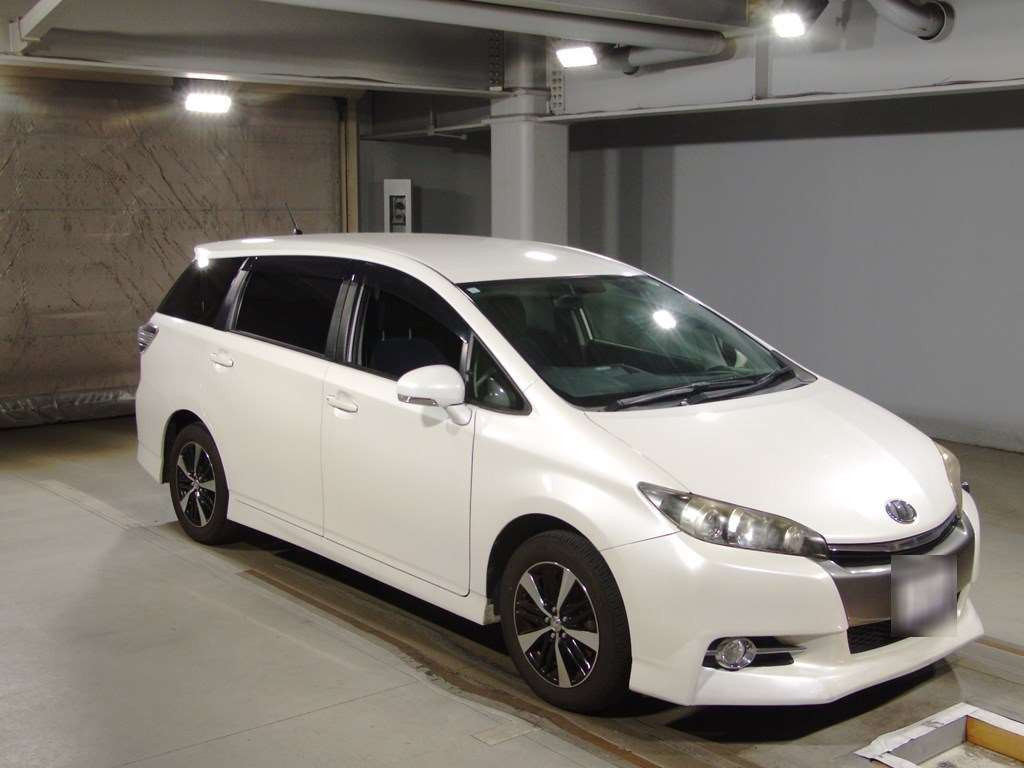 2013 Toyota Wish ZGE20W[2]