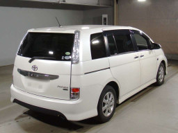 2014 Toyota Isis