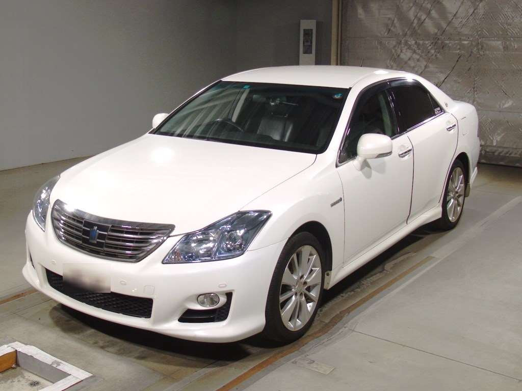 2010 Toyota Crown Hybrid GWS204[0]