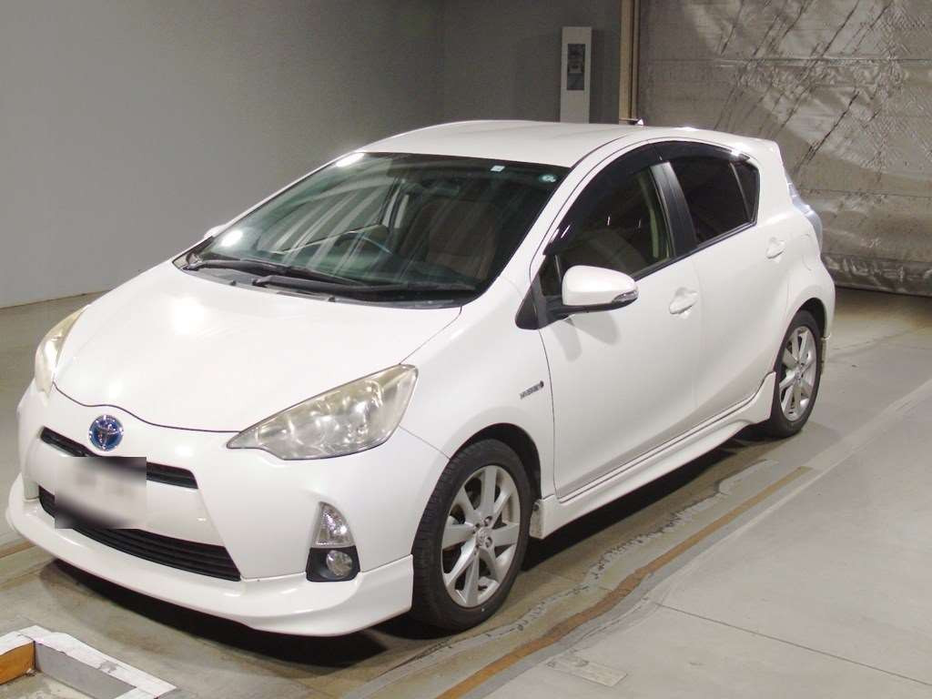 2012 Toyota Aqua NHP10[0]