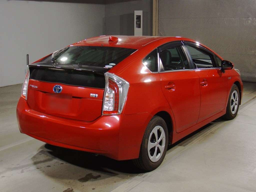 2014 Toyota Prius ZVW30[1]