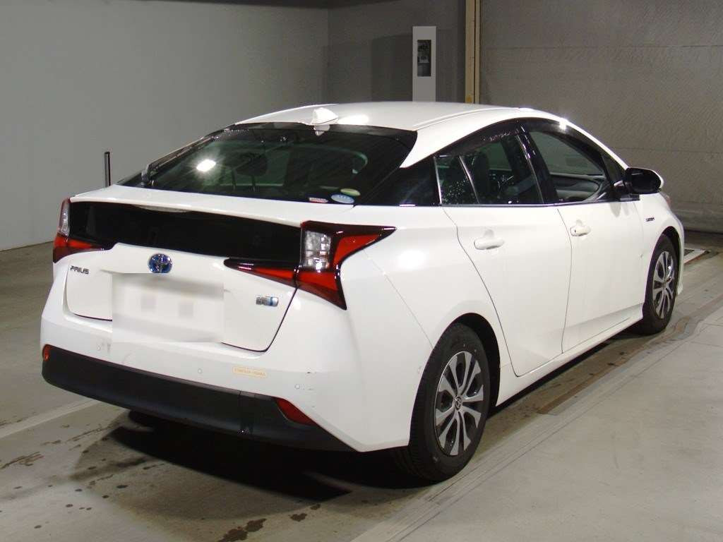 2019 Toyota Prius ZVW51[1]