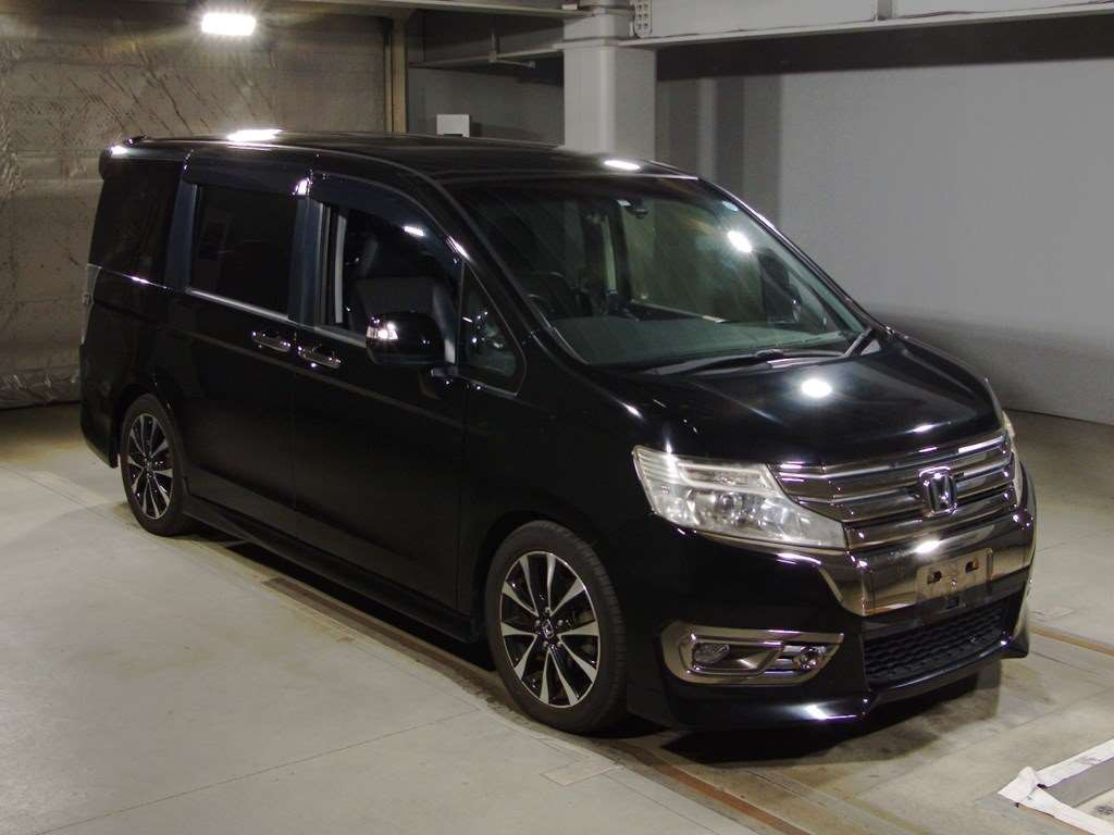 2013 Honda Step WGN Spada RK5[2]