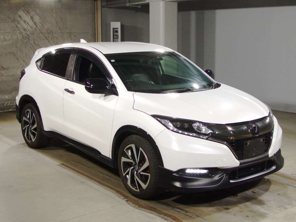 2016 Honda VEZEL RU3[2]