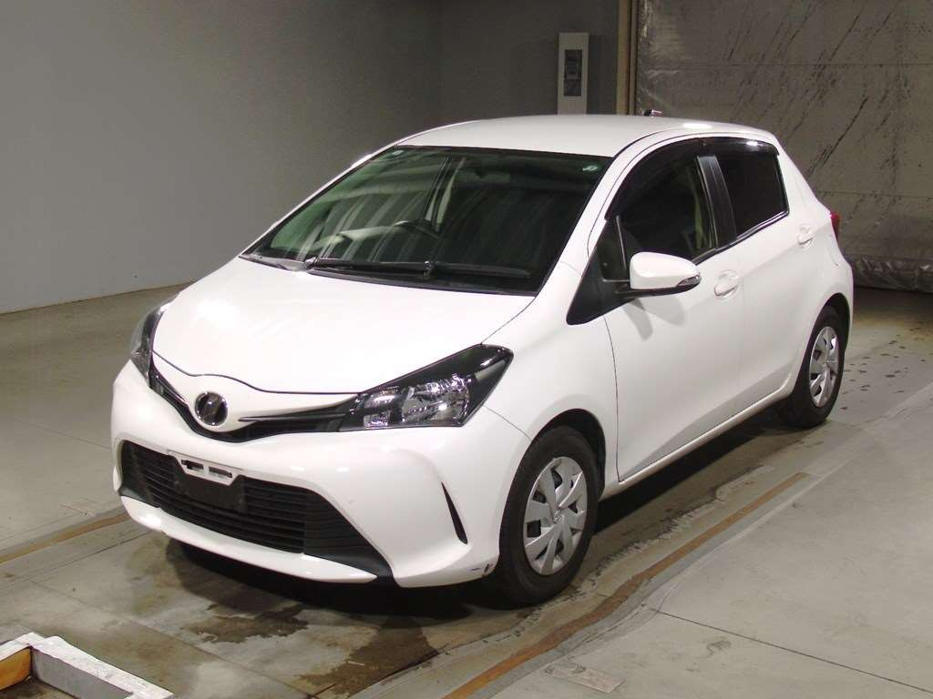 2014 Toyota Vitz NSP130[0]