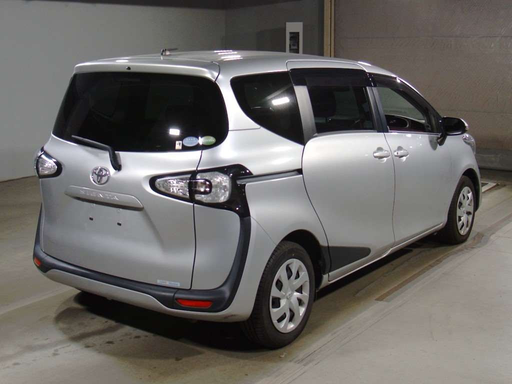 2016 Toyota Sienta NSP170G[1]