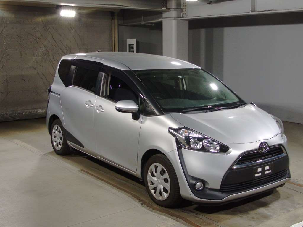 2016 Toyota Sienta NSP170G[2]