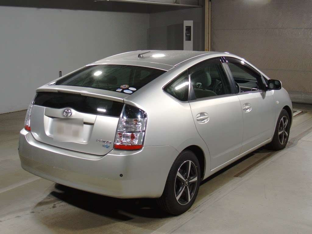 2004 Toyota Prius NHW20[1]