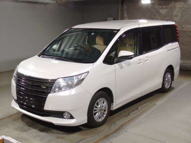 2014 Toyota Noah