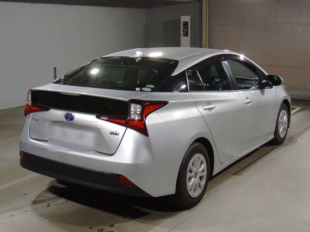 2020 Toyota Prius ZVW51[1]