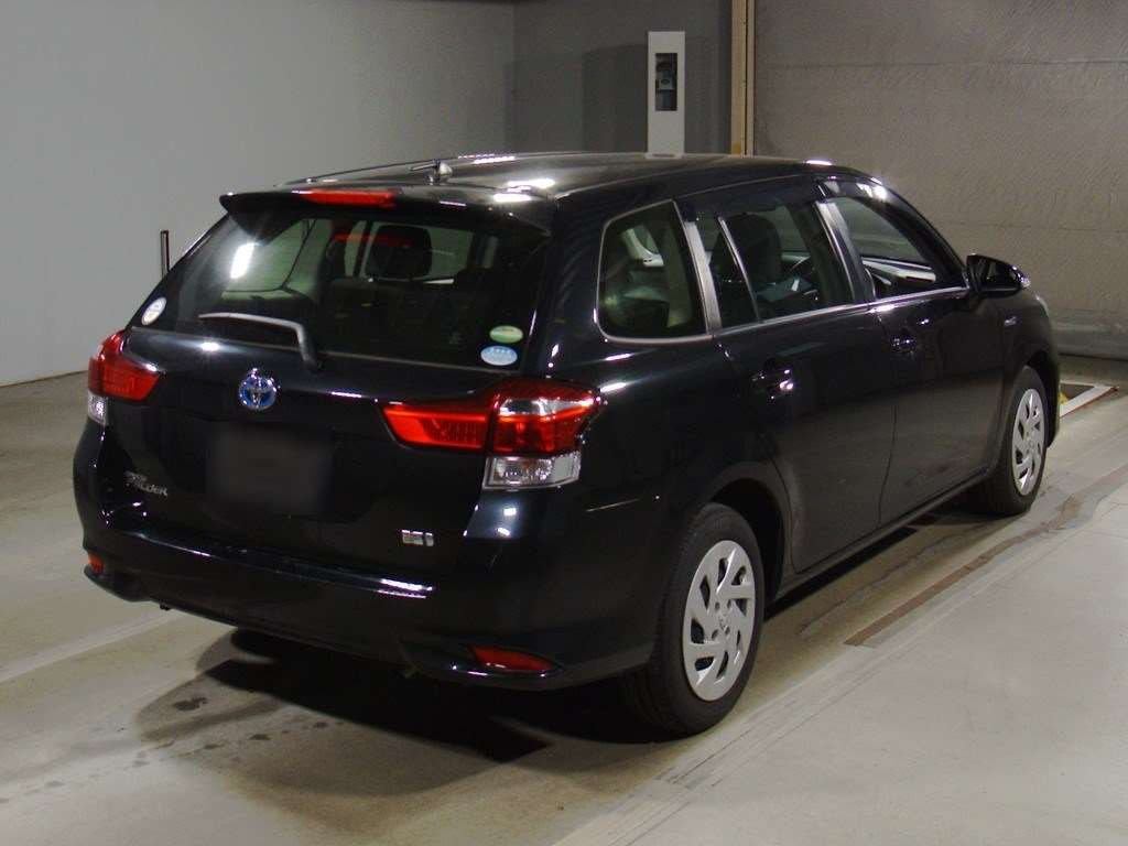 2019 Toyota Corolla Fielder NKE165G[1]