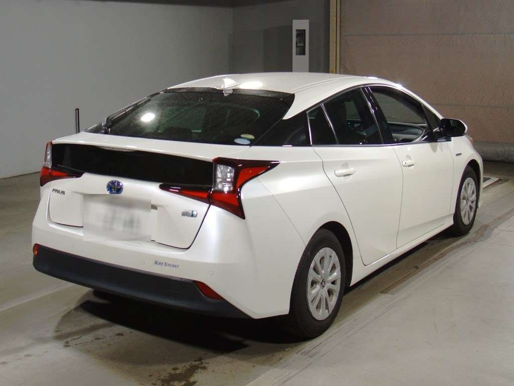 2019 Toyota Prius ZVW51[1]