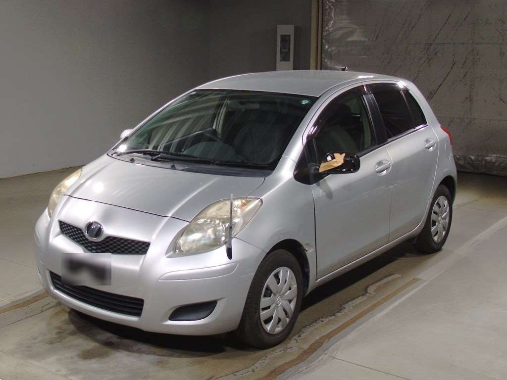 2009 Toyota Vitz SCP90[0]