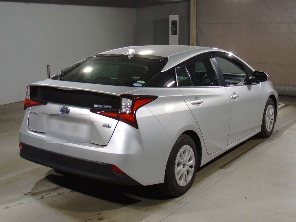 2021 Toyota Prius ZVW51[1]