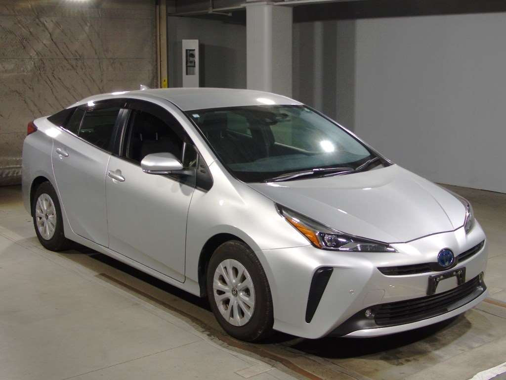 2021 Toyota Prius ZVW51[2]