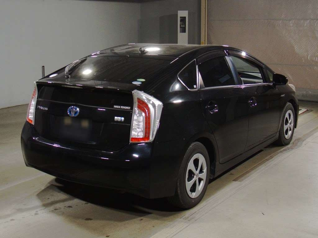 2012 Toyota Prius ZVW30[1]