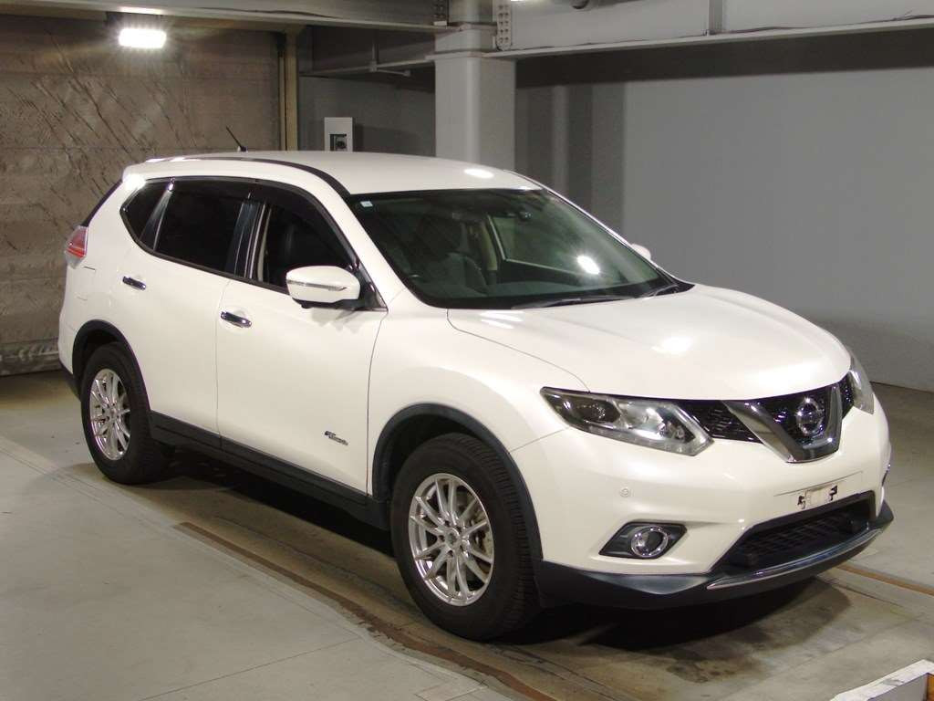 2016 Nissan X-Trail HNT32[2]