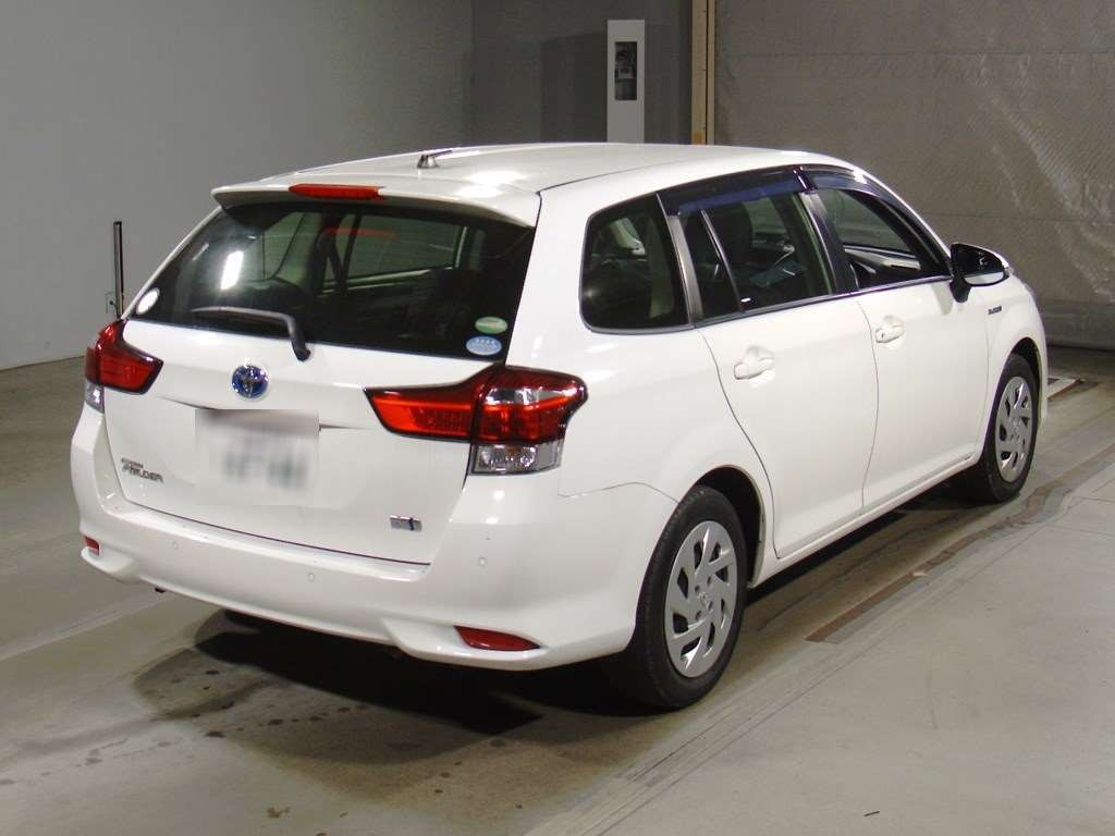 2019 Toyota Corolla Fielder NKE165G[1]