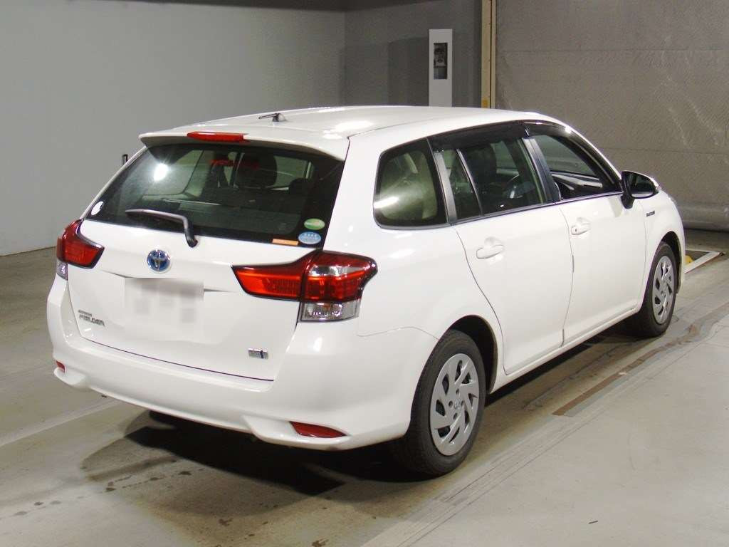 2019 Toyota Corolla Fielder NKE165G[1]